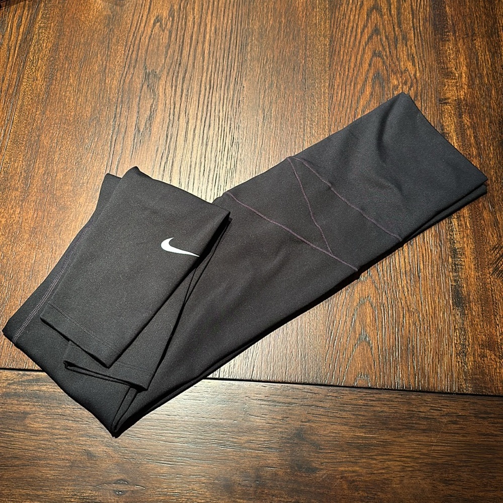Nike Maternity One High Rise Leggings - size small - Picture 6 of 8